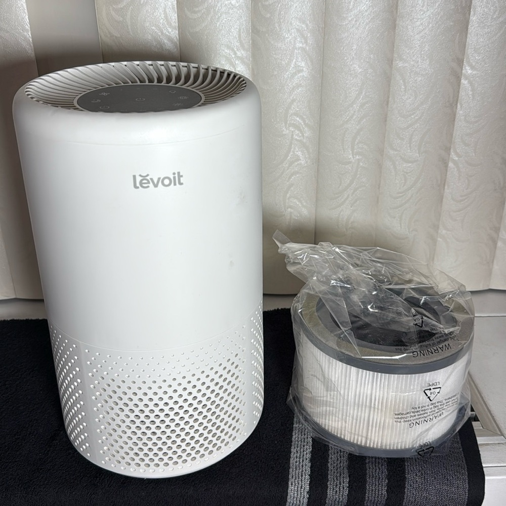 Chic levoit brand HEPA air filter vista 200.